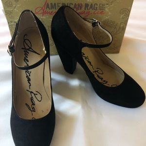 American Rag, Size 7.5